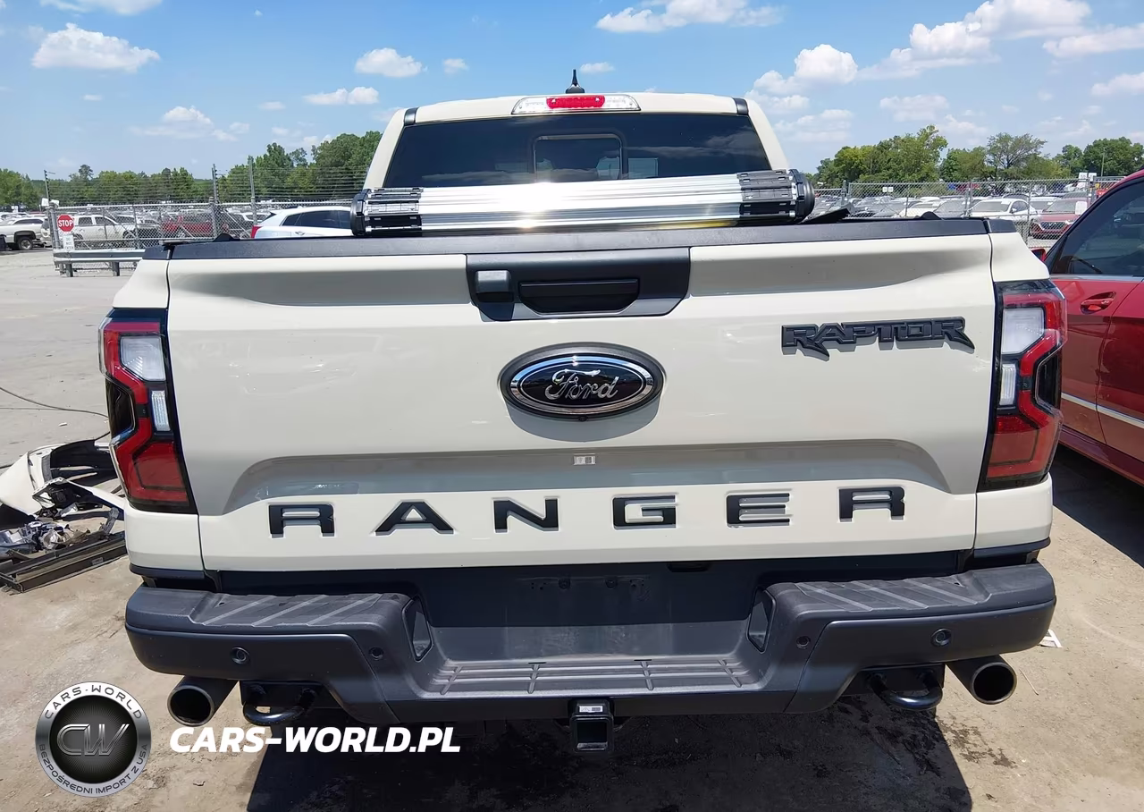 2025 Ford Ranger Raptor VIN:1FTER4LR6SLE03303 - 17