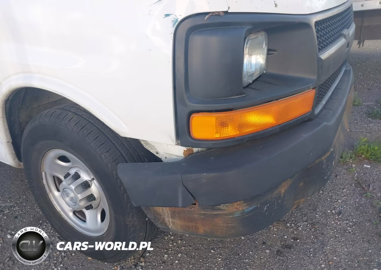 2015 Chevrolet Express Cutaway 3500 VIN:1GB0G2CF5F1251708 - 10