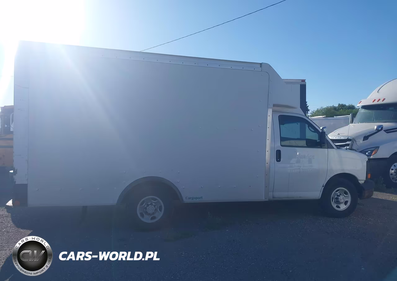 2015 Chevrolet Express Cutaway 3500 VIN:1GB0G2CF5F1251708 - 12