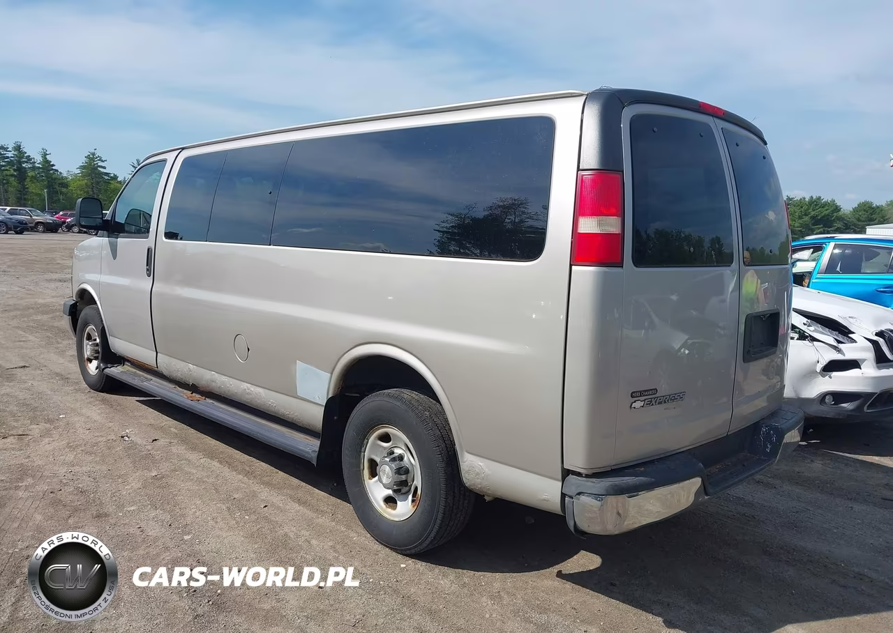 2009 Chevrolet Express 3500 Ls VIN:1GAHG39K791125081 - 3