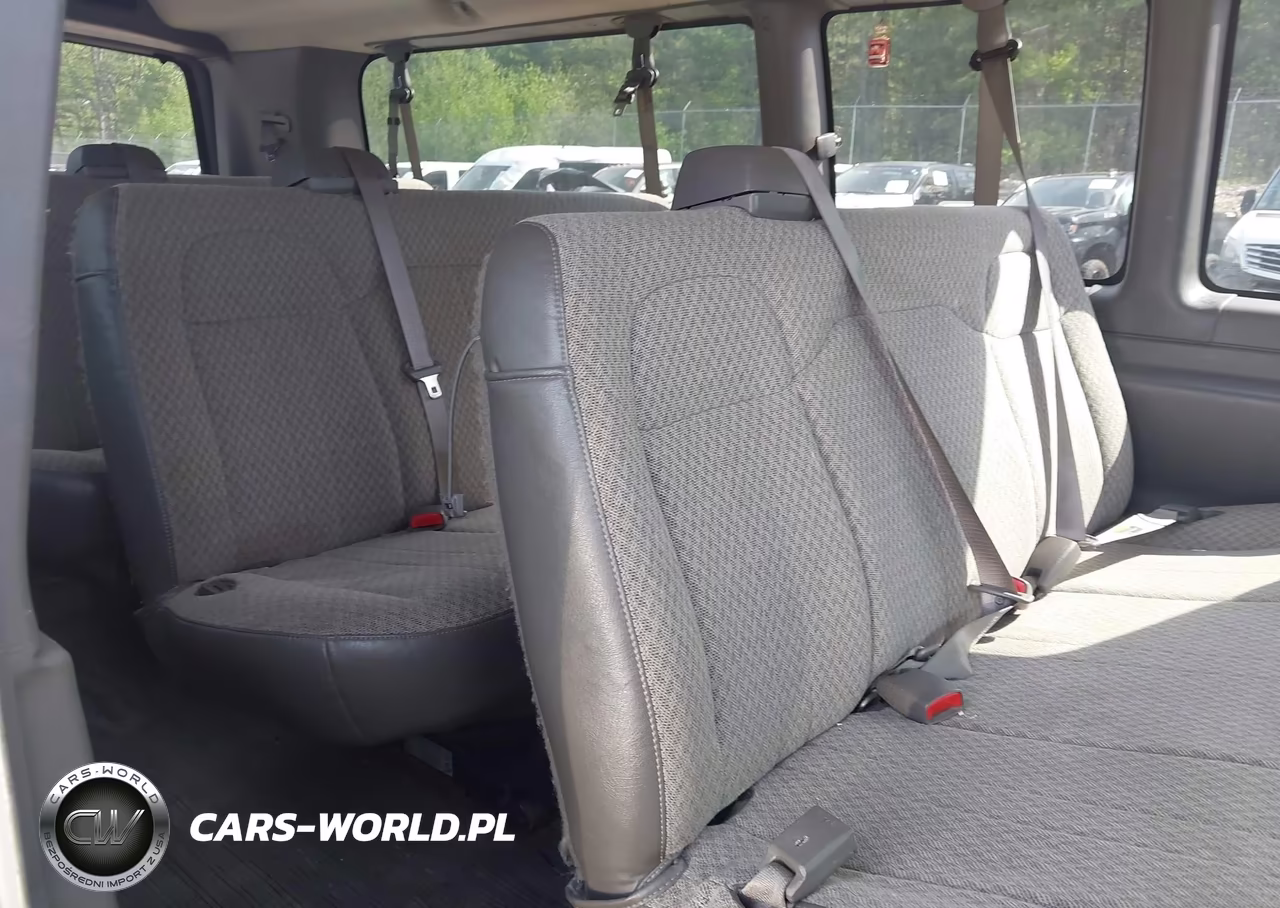 2009 Chevrolet Express 3500 Ls VIN:1GAHG39K791125081 - 8