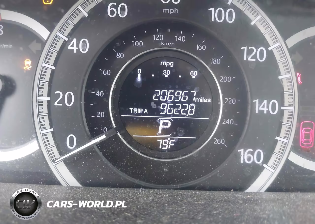 2015 Honda Accord Lx VIN:1HGCR2F33FA182121 - 15