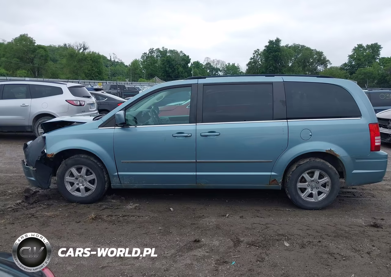 2009 Chrysler Town & Country Touring VIN:2A8HR54119R665557 - 15