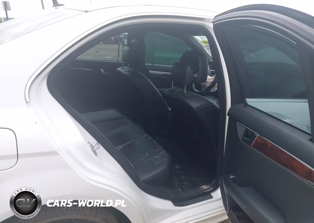 2013 Mercedes-Benz C 300 Sport 4Matic VIN:WDDGF8AB6DR273138 - 8
