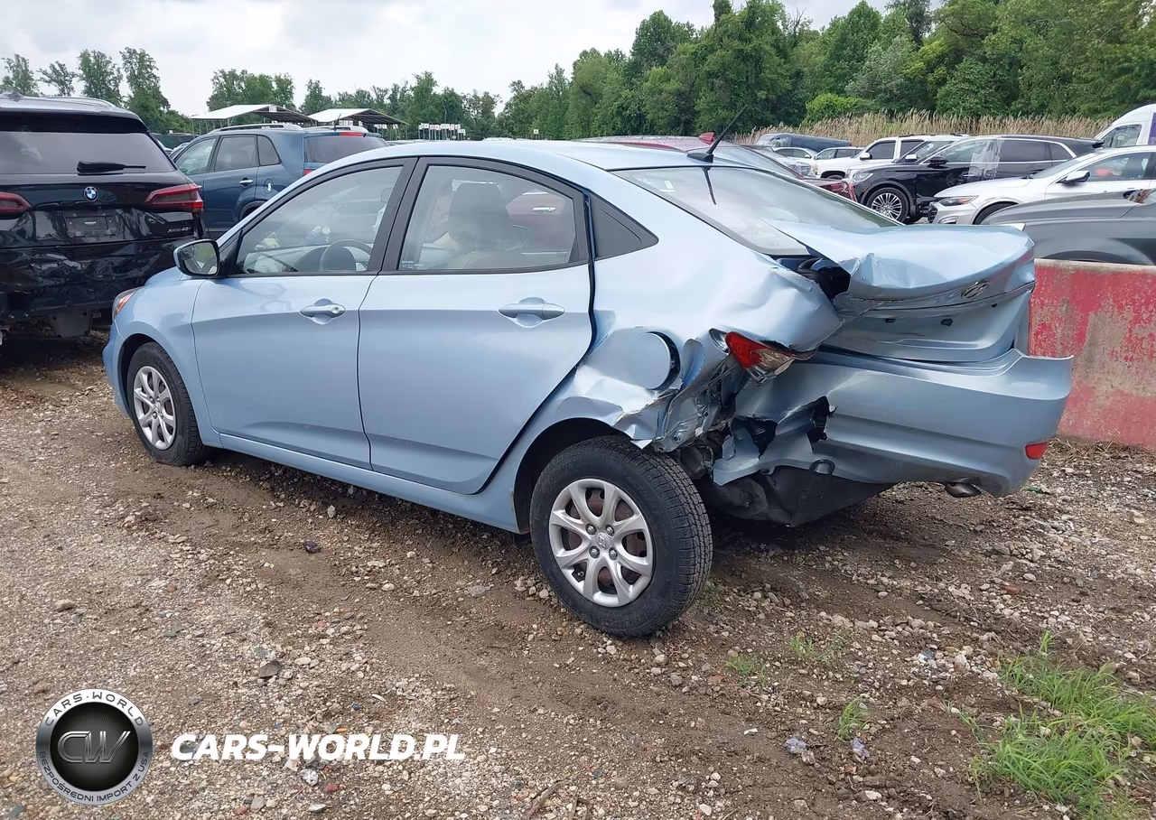 2014 Hyundai Accent Gls VIN:KMHCT4AE4EU733704 - 3
