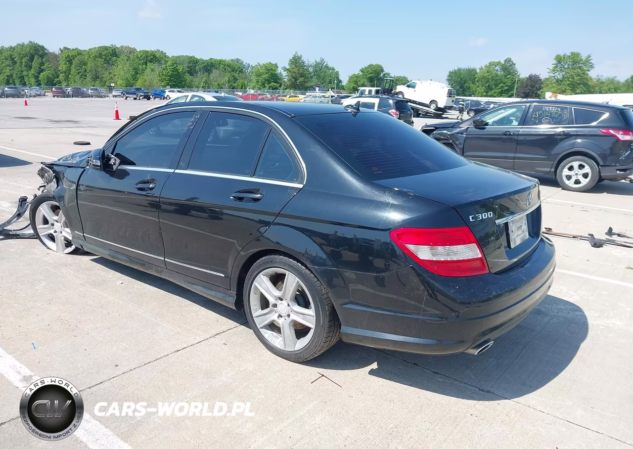 2010 Mercedes-Benz C 300 Luxury 4Matic-Sport 4Matic VIN:WDDGF8BB7AR104529 - 3