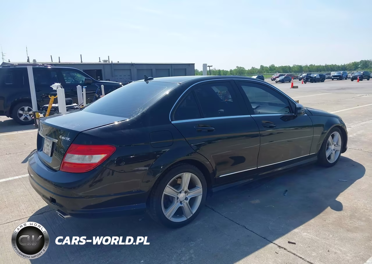 2010 Mercedes-Benz C 300 Luxury 4Matic-Sport 4Matic VIN:WDDGF8BB7AR104529 - 4