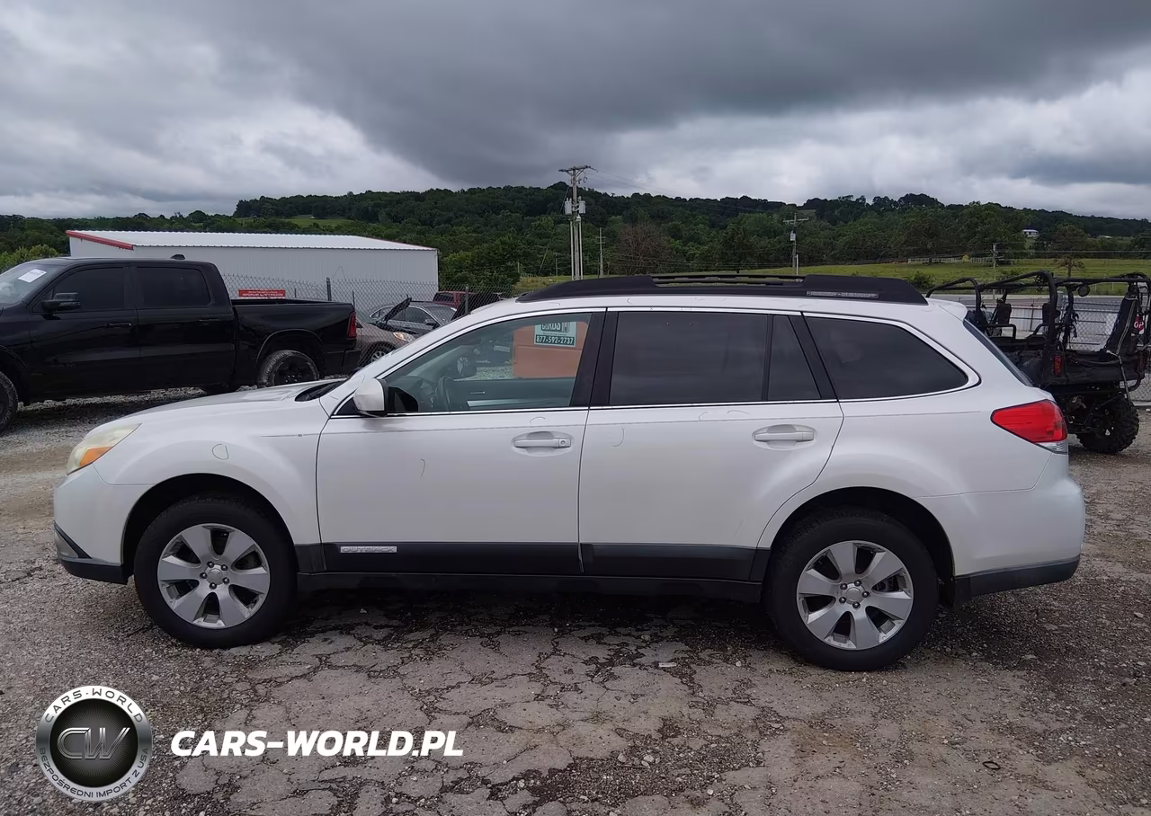 2011 Subaru Outback 2.5I Premium VIN:4S4BRCGC3B3340675 - 14