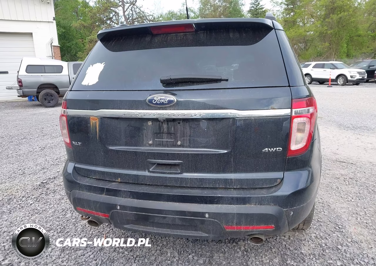 2015 Ford Explorer Xlt VIN:1FM5K8D8XFGC44717 - 16