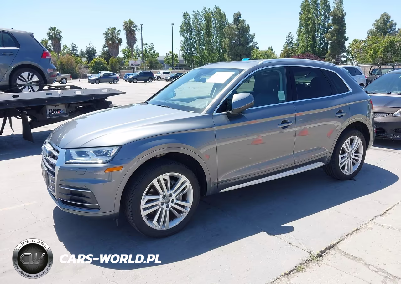 2018 Audi Q5 2.0T Premium-2.0T Tech Premium VIN:WA1BNAFY4J2016523 - 2