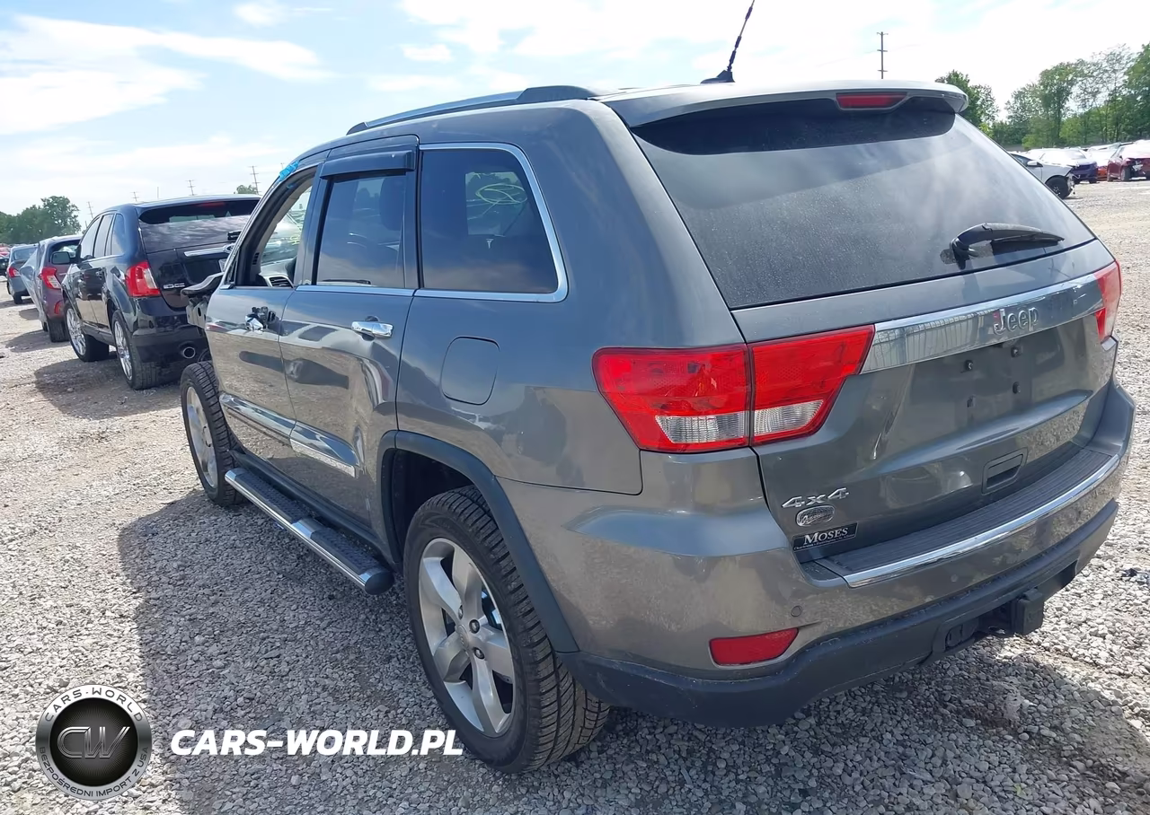 2013 Jeep Grand Cherokee Overland VIN:1C4RJFCG4DC525082 - 3