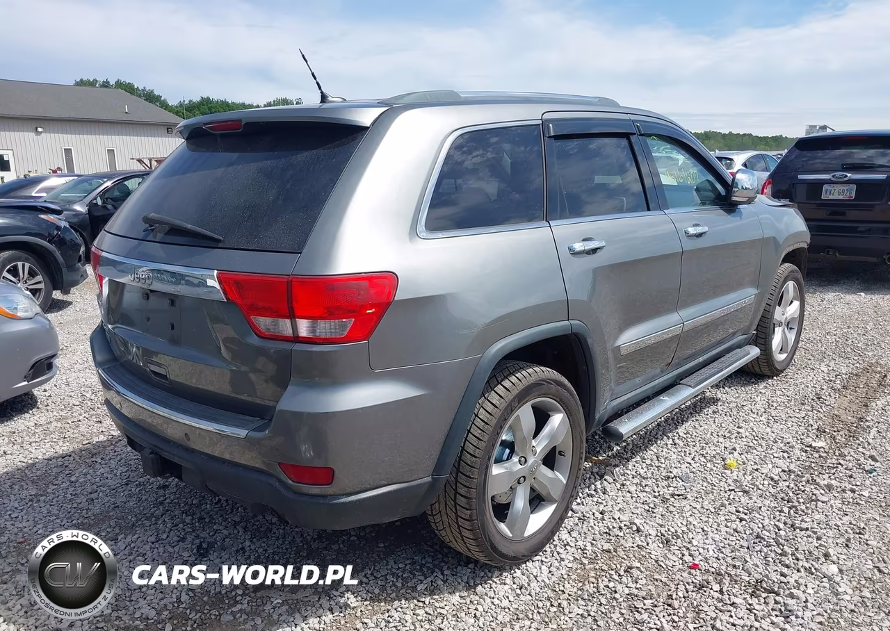 2013 Jeep Grand Cherokee Overland VIN:1C4RJFCG4DC525082 - 4