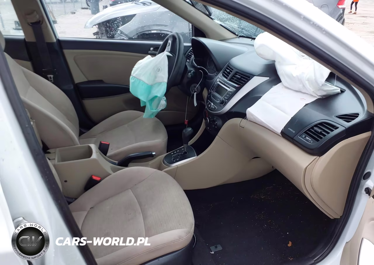 2017 Hyundai Accent Value Edition VIN:KMHCT4AEXHU364898 - 5