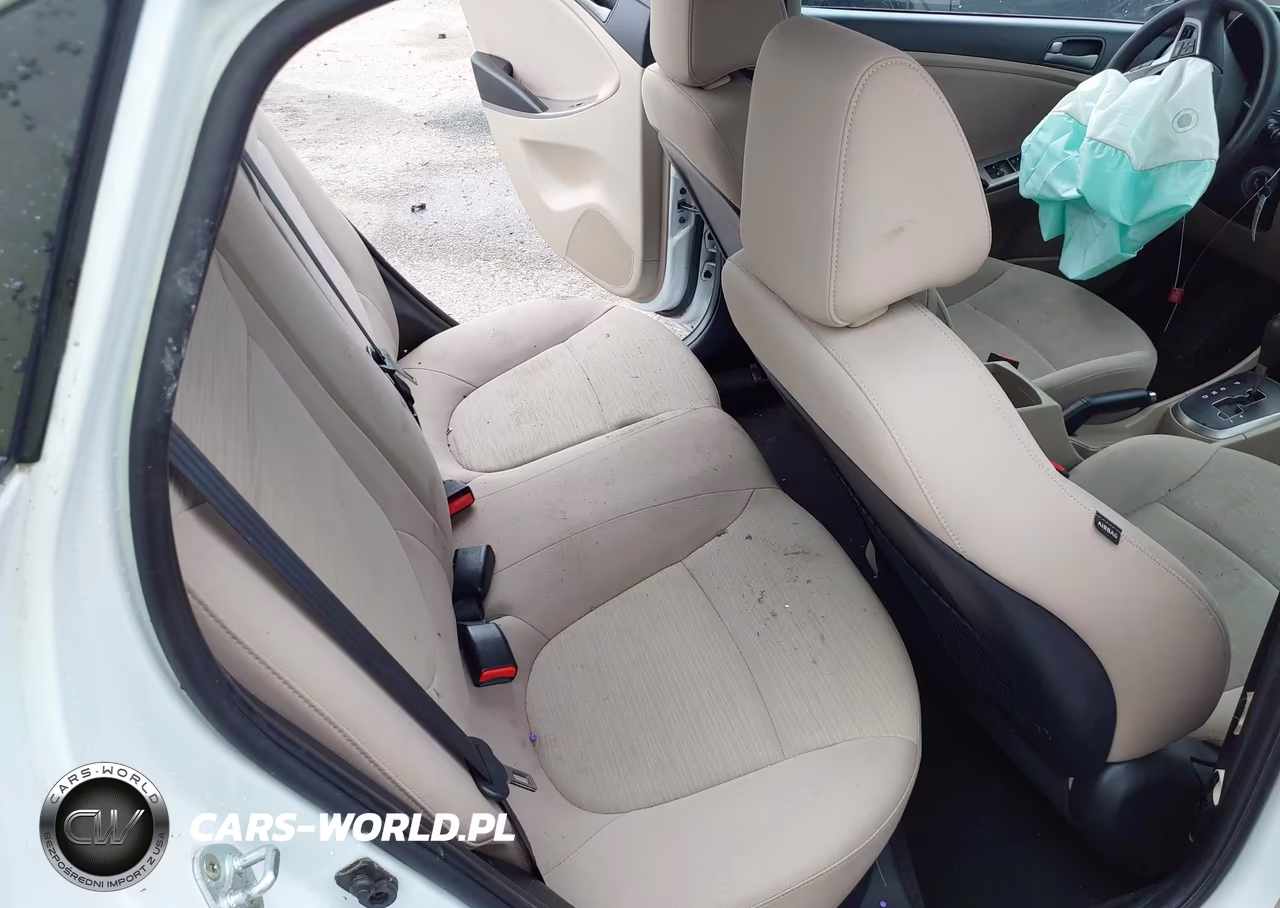 2017 Hyundai Accent Value Edition VIN:KMHCT4AEXHU364898 - 8