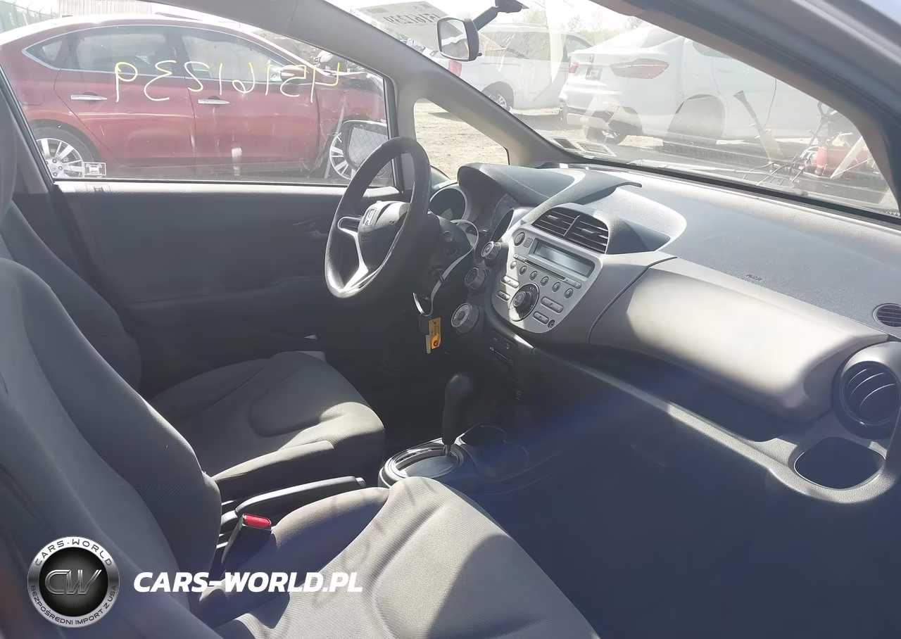 2012 Honda Fit VIN:JHMGE8H37CS005314 - 5