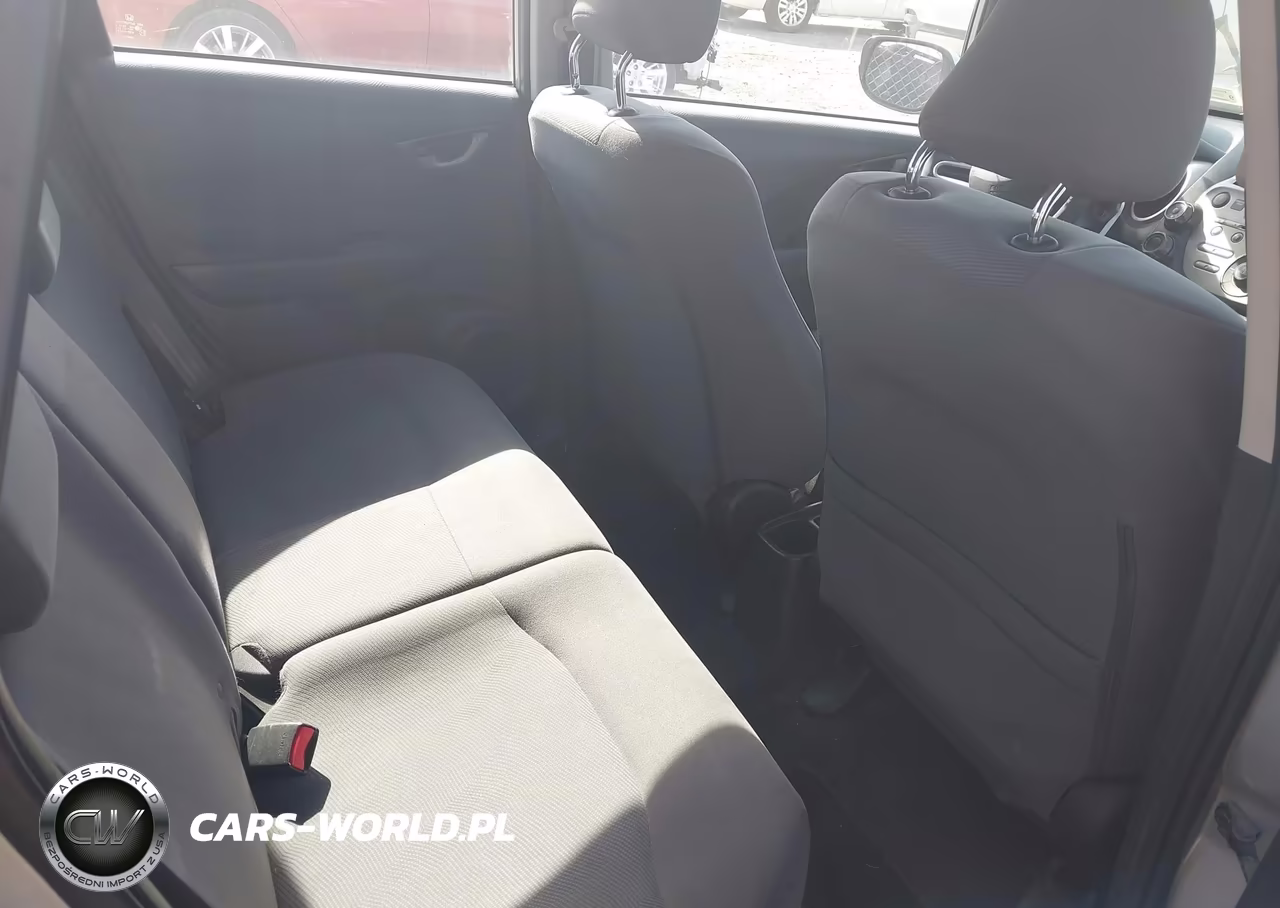 2012 Honda Fit VIN:JHMGE8H37CS005314 - 8