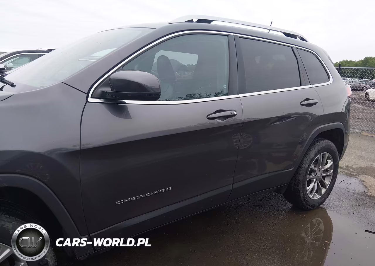 2019 Jeep Cherokee Latitude Plus 4X4 VIN:1C4PJMLB2KD335532 - 14