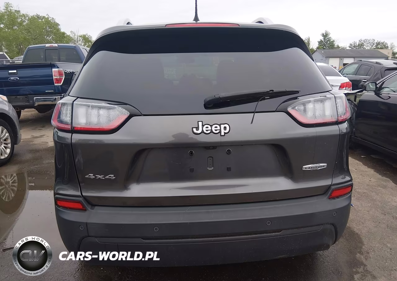 2019 Jeep Cherokee Latitude Plus 4X4 VIN:1C4PJMLB2KD335532 - 16
