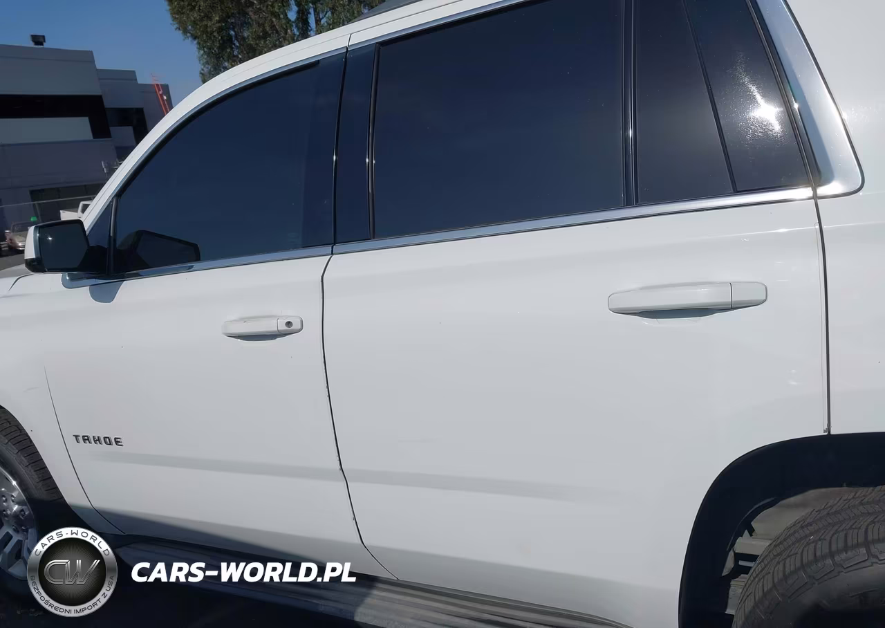 2019 Chevrolet Tahoe Lt VIN:1GNSCBKC2KR113781 - 15