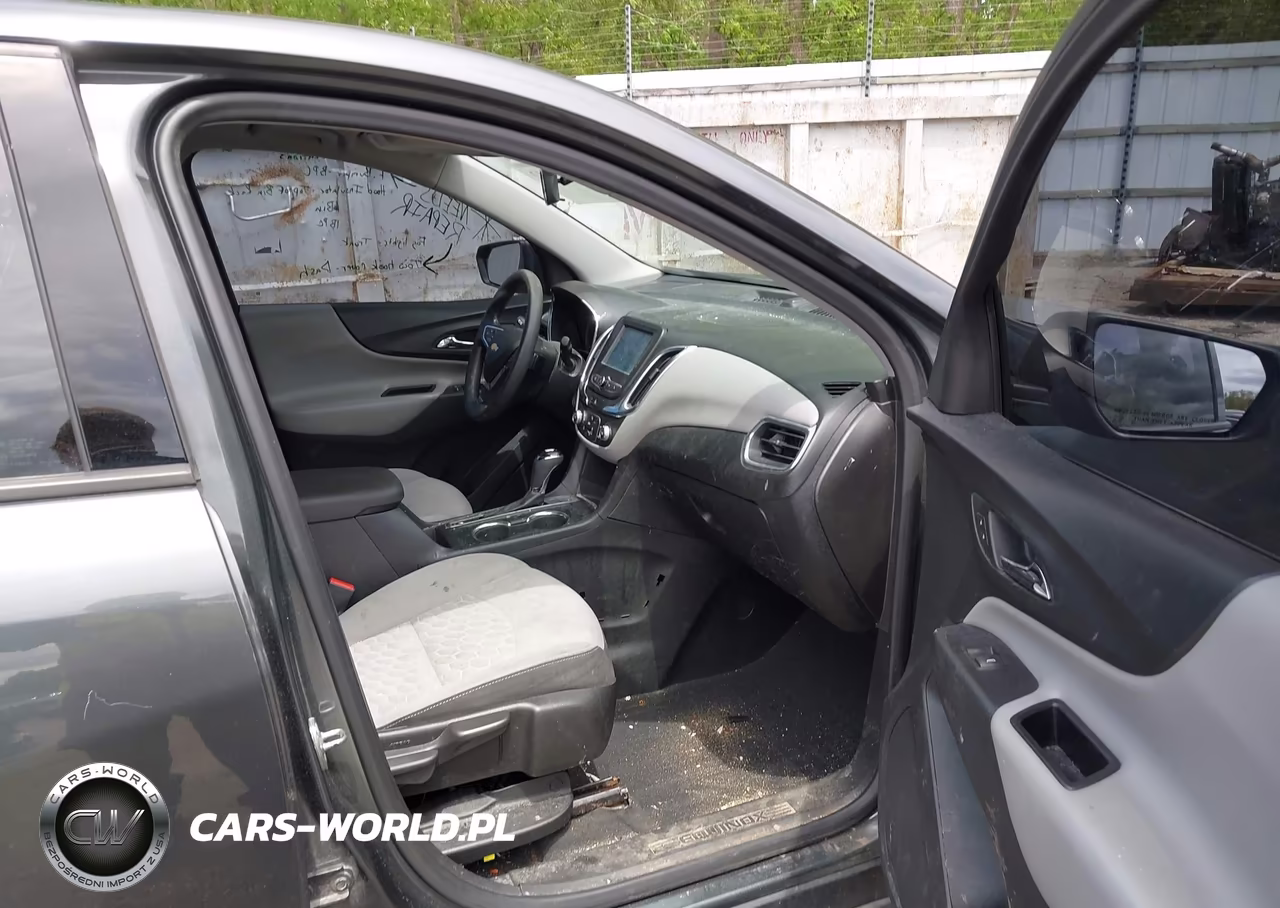 2018 Chevrolet Equinox Ls VIN:2GNAXHEV0J6335584 - 5