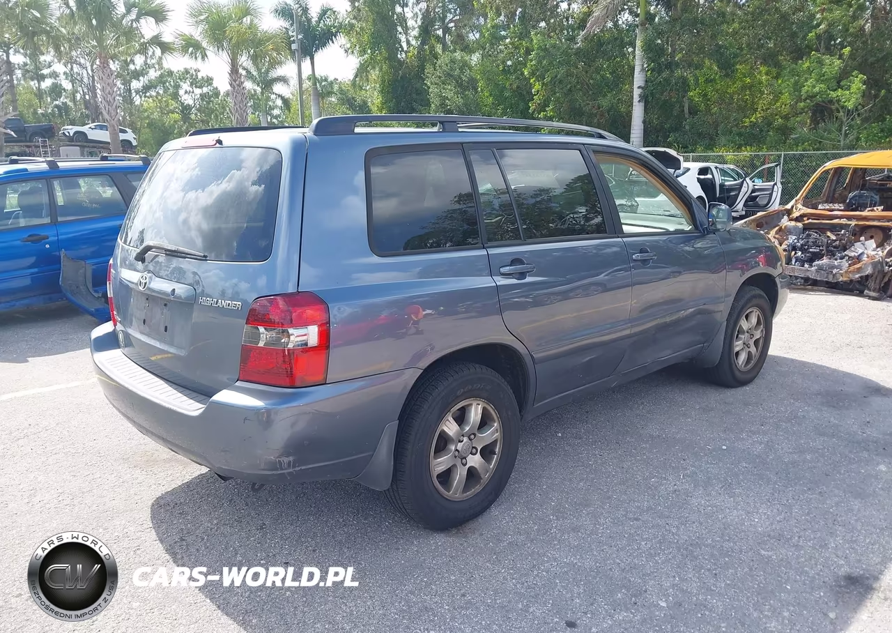 2005 Toyota Highlander V6 VIN:JTEEP21A050083758 - 4