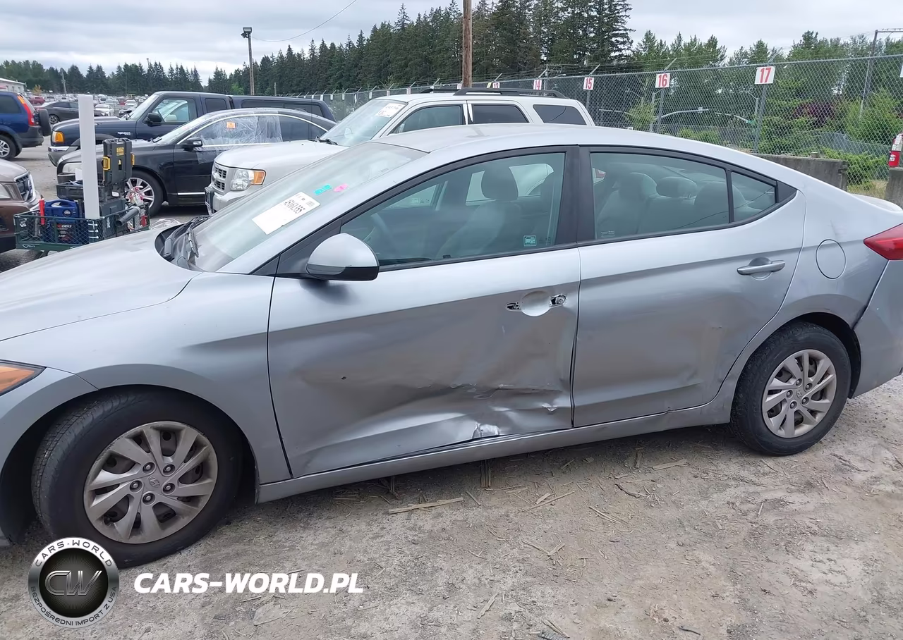 2017 Hyundai Elantra Se VIN:5NPD74LF7HH080075 - 6