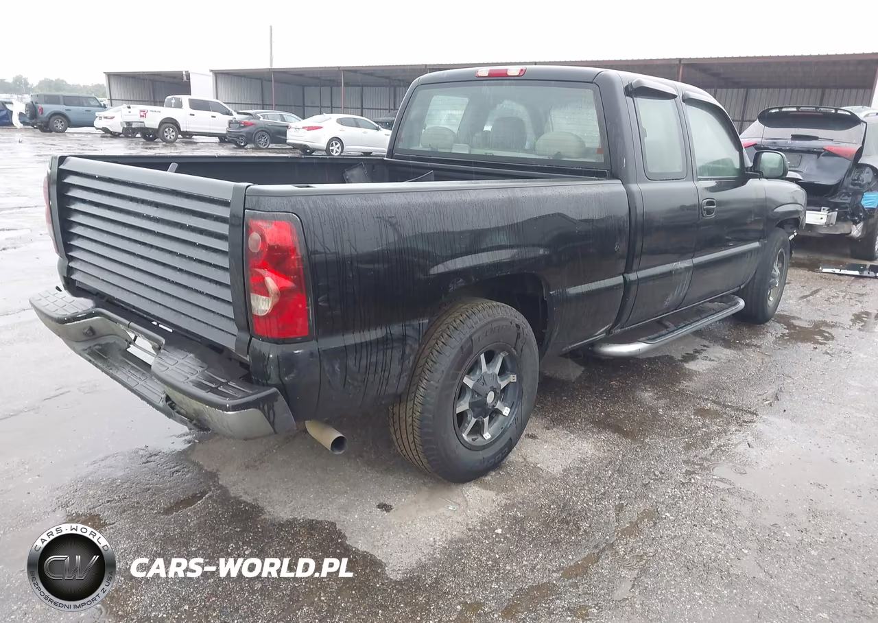 2007 Chevrolet Silverado 1500 Classic Ls VIN:1GCEC19X87Z154786 - 4