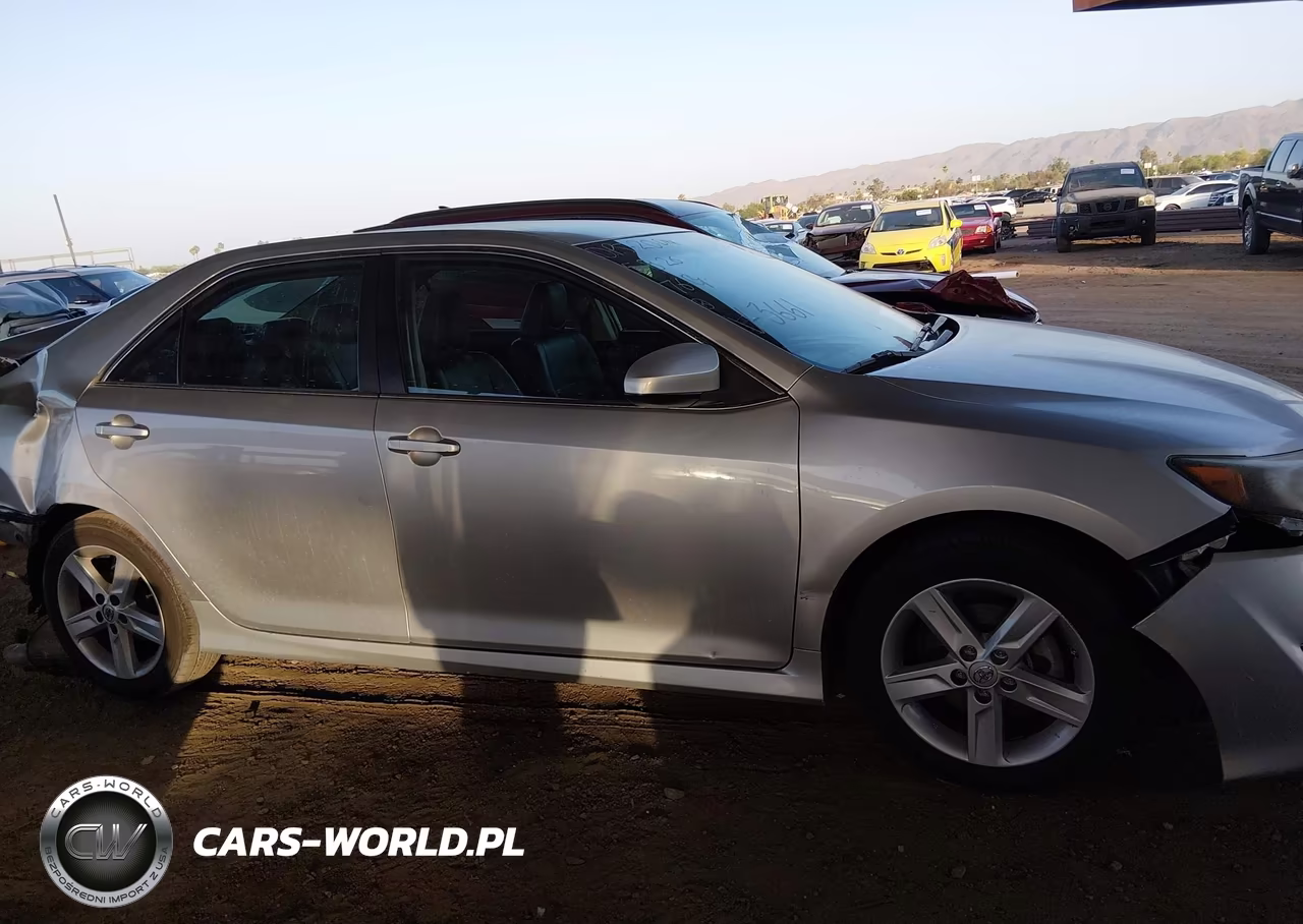 2014 Toyota Camry Se VIN:4T1BF1FK1EU413661 - 13