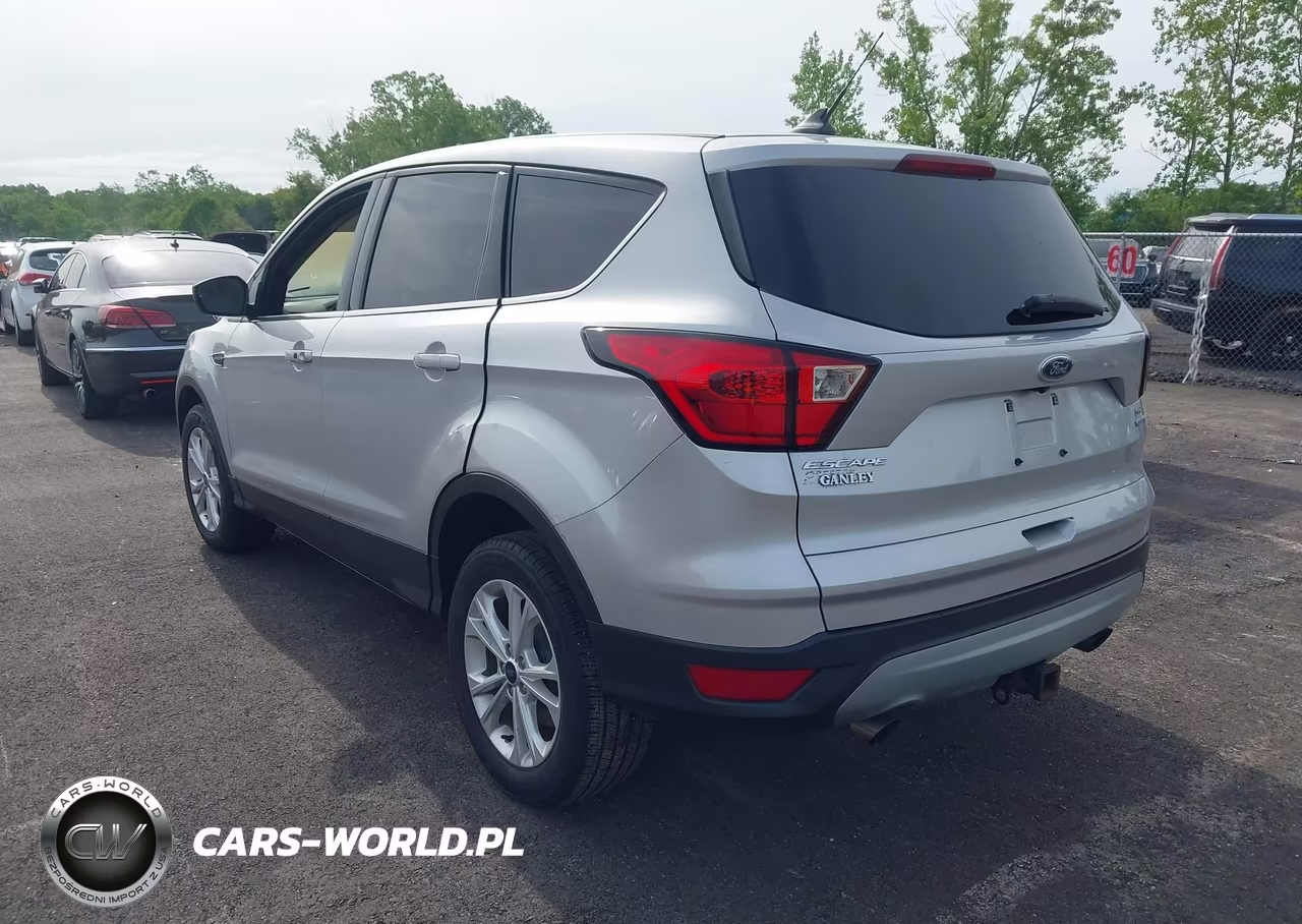 2019 Ford Escape Se VIN:1FMCU9GD0KUA31352 - 3