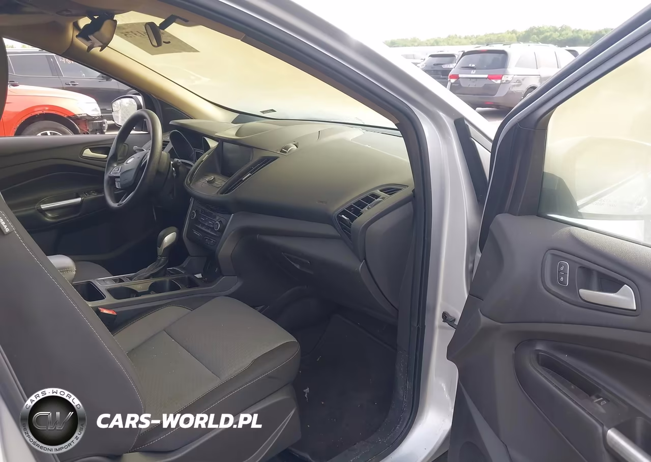2019 Ford Escape Se VIN:1FMCU9GD0KUA31352 - 5