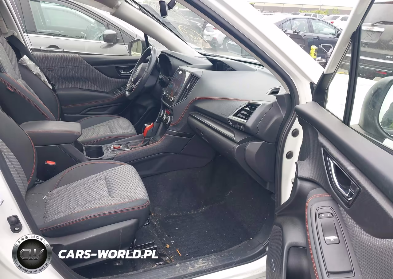 2024 Subaru Forester Sport VIN:JF2SKAGC6RH411640 - 5
