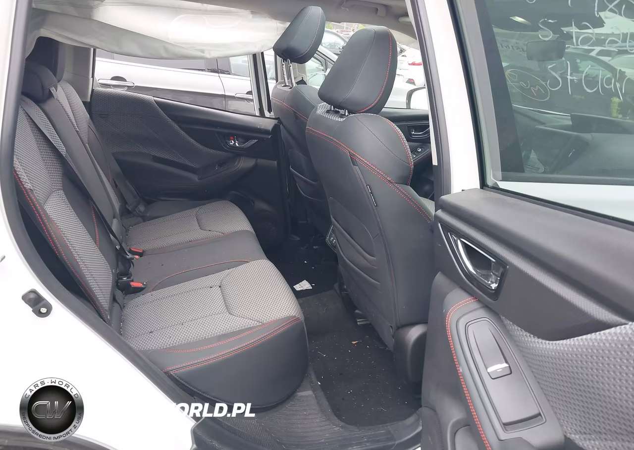 2024 Subaru Forester Sport VIN:JF2SKAGC6RH411640 - 8