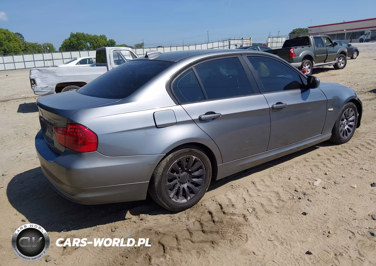 2009 BMW 328 Xi VIN:WBAPK73549A450828 - 4