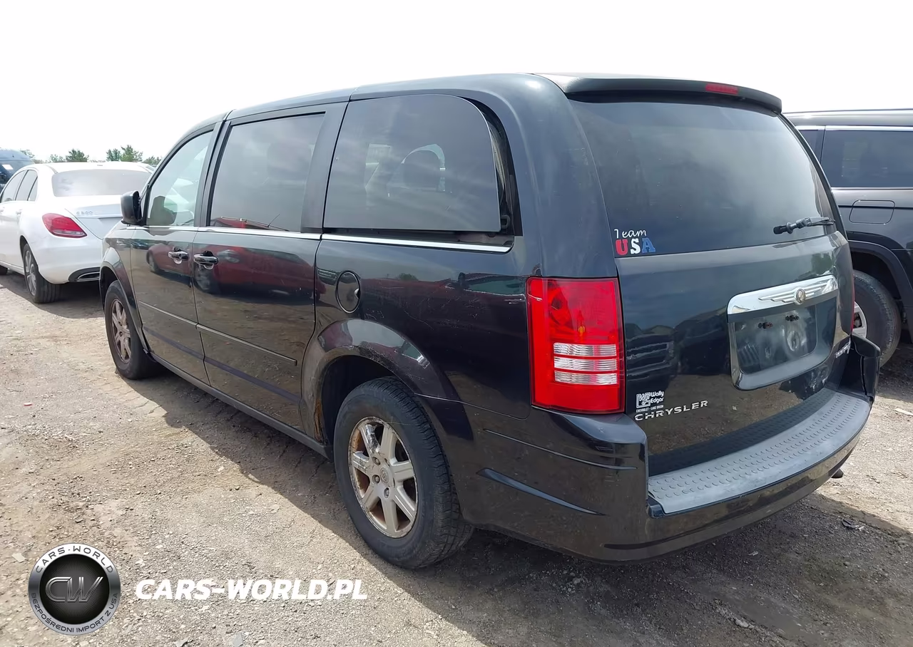 2010 Chrysler Town & Country New Lx VIN:2A4RR2D12AR375207 - 3