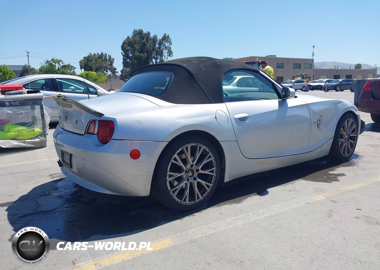 2003 BMW Z4 3.0I VIN:4USBT53413LT24115 - 4