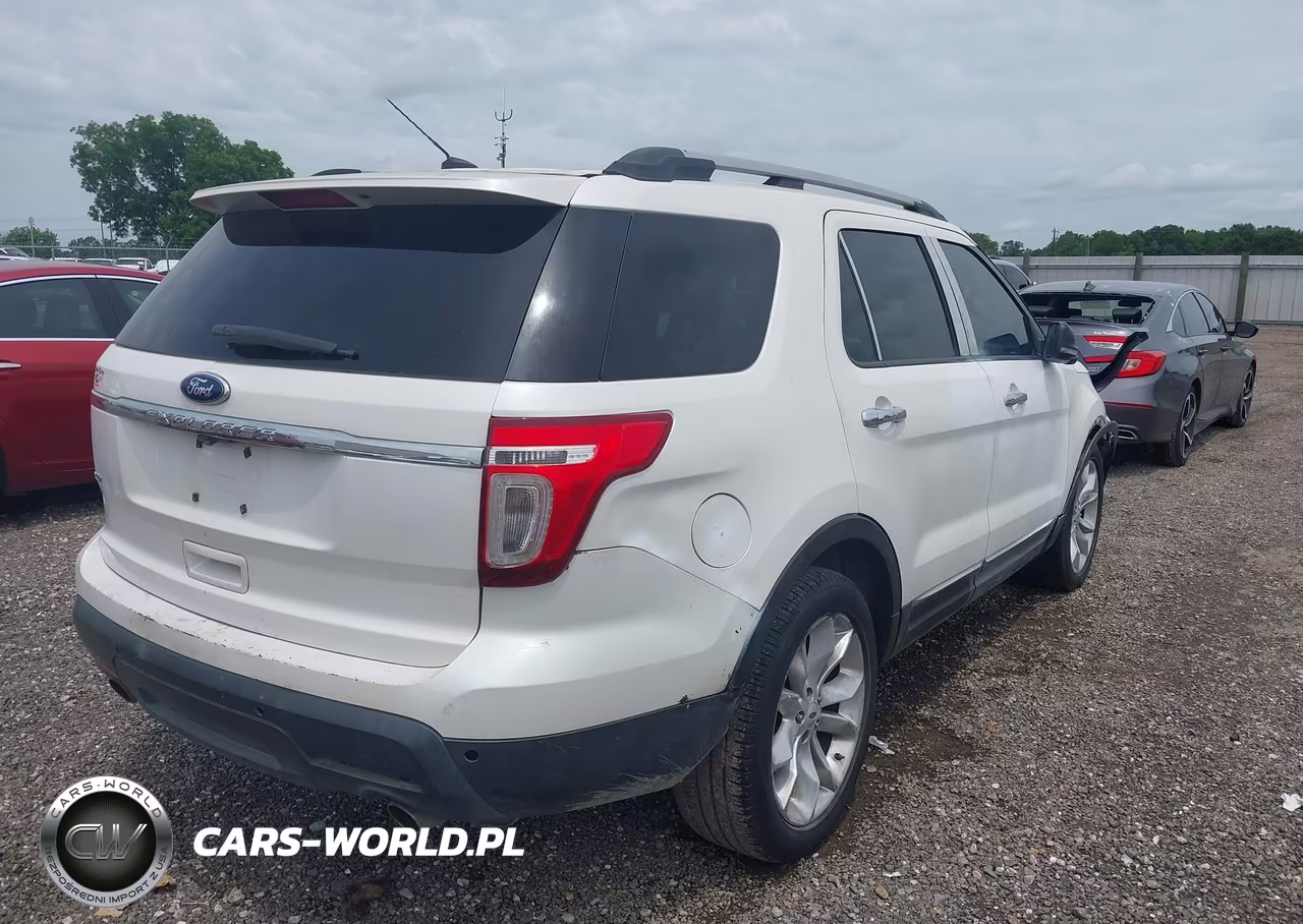 2012 Ford Explorer Xlt VIN:1FMHK7D84CGA59212 - 4