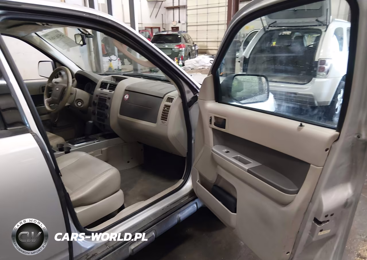 2009 Ford Escape Xlt VIN:1FMCU03709KD00063 - 5