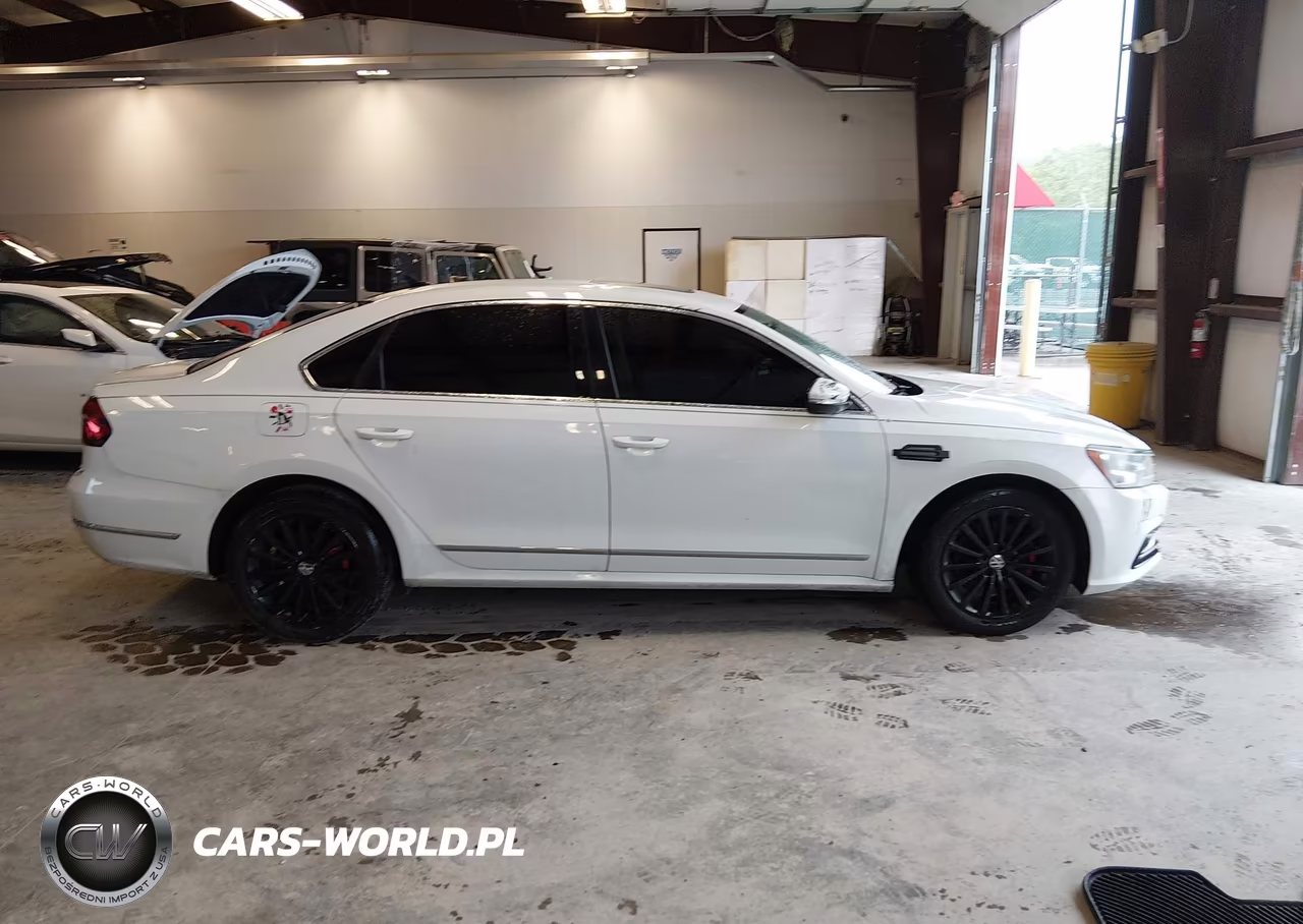 2017 Volkswagen Passat 1.8T Se VIN:1VWBT7A33HC020705 - 14
