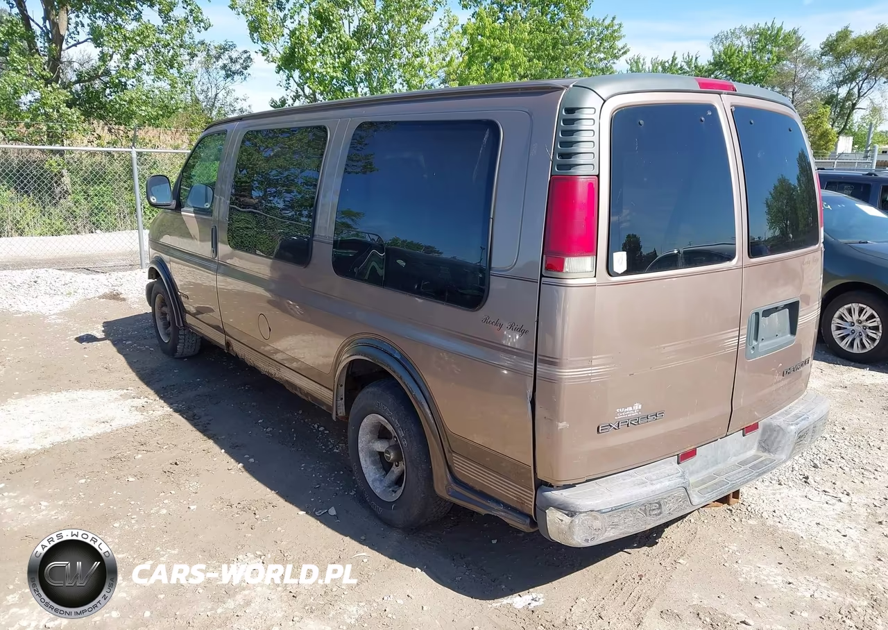 2001 Chevrolet Express Upfitter VIN:1GBFG15R111117783 - 3