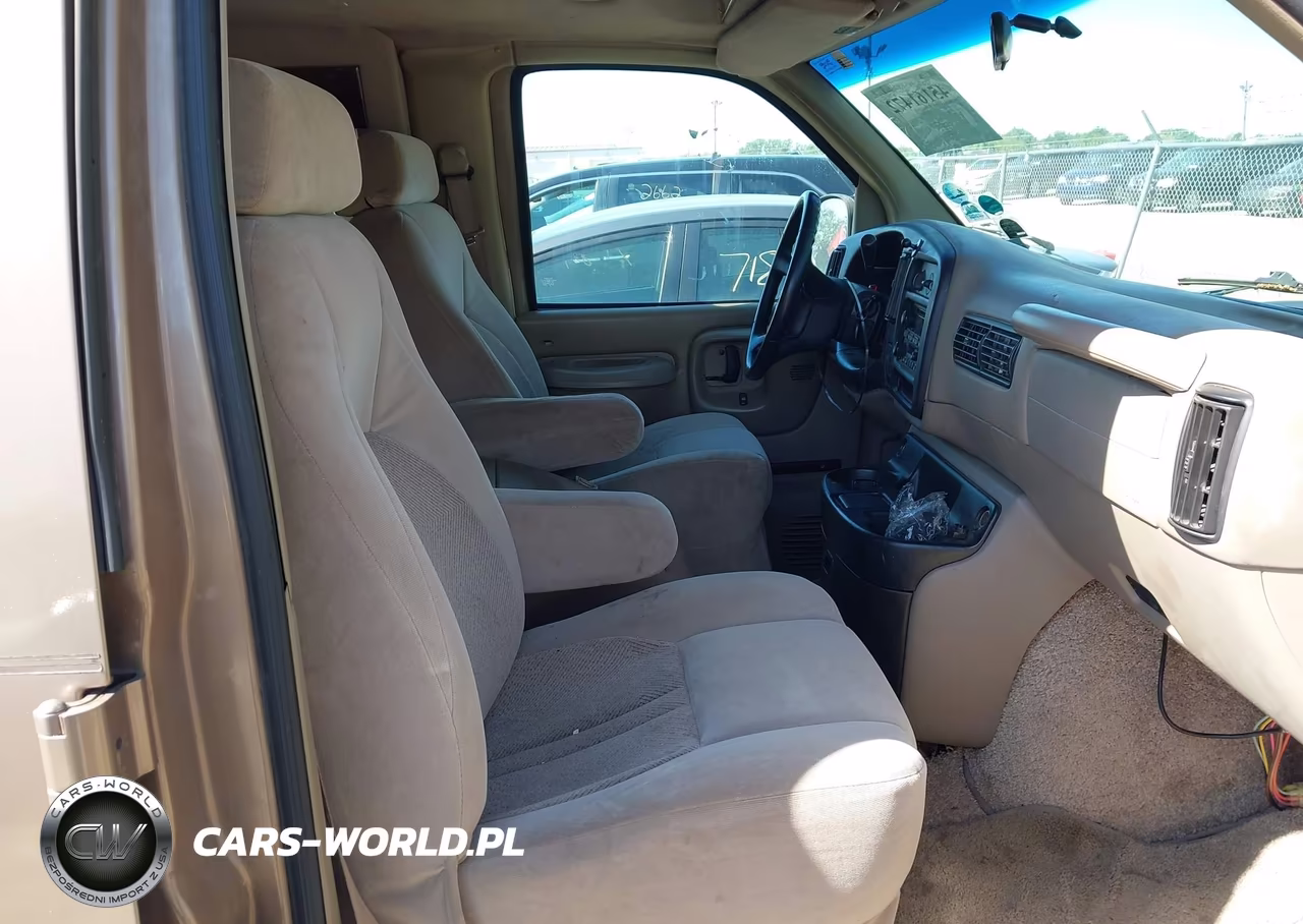 2001 Chevrolet Express Upfitter VIN:1GBFG15R111117783 - 5