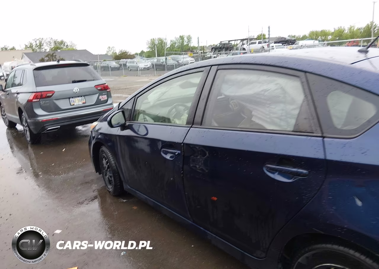 2014 Toyota Prius VIN:JTDKN3DU4E0392500 - 13