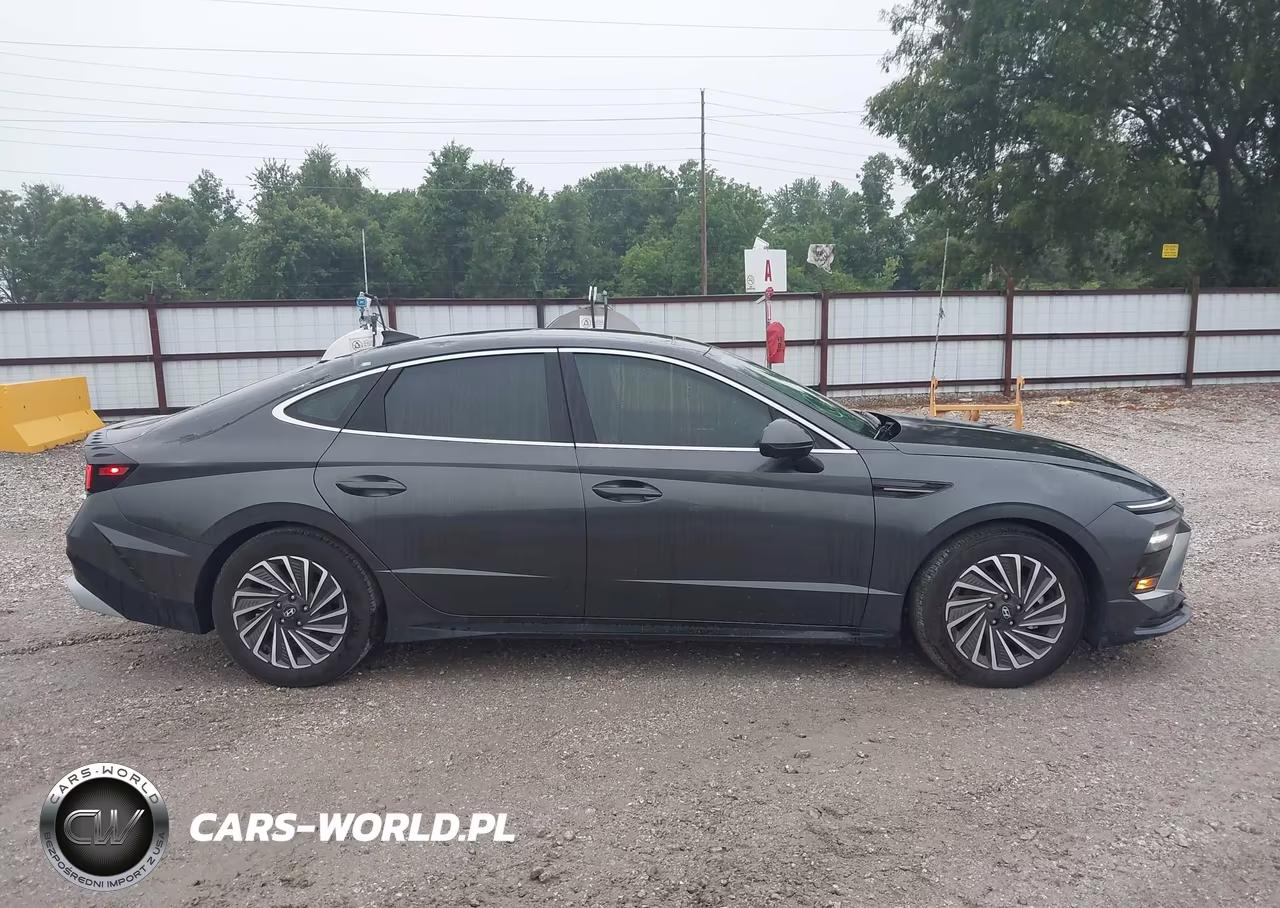 2025 Hyundai Sonata Hybrid Limited VIN:KMHL54JJ2SA130416 - 13