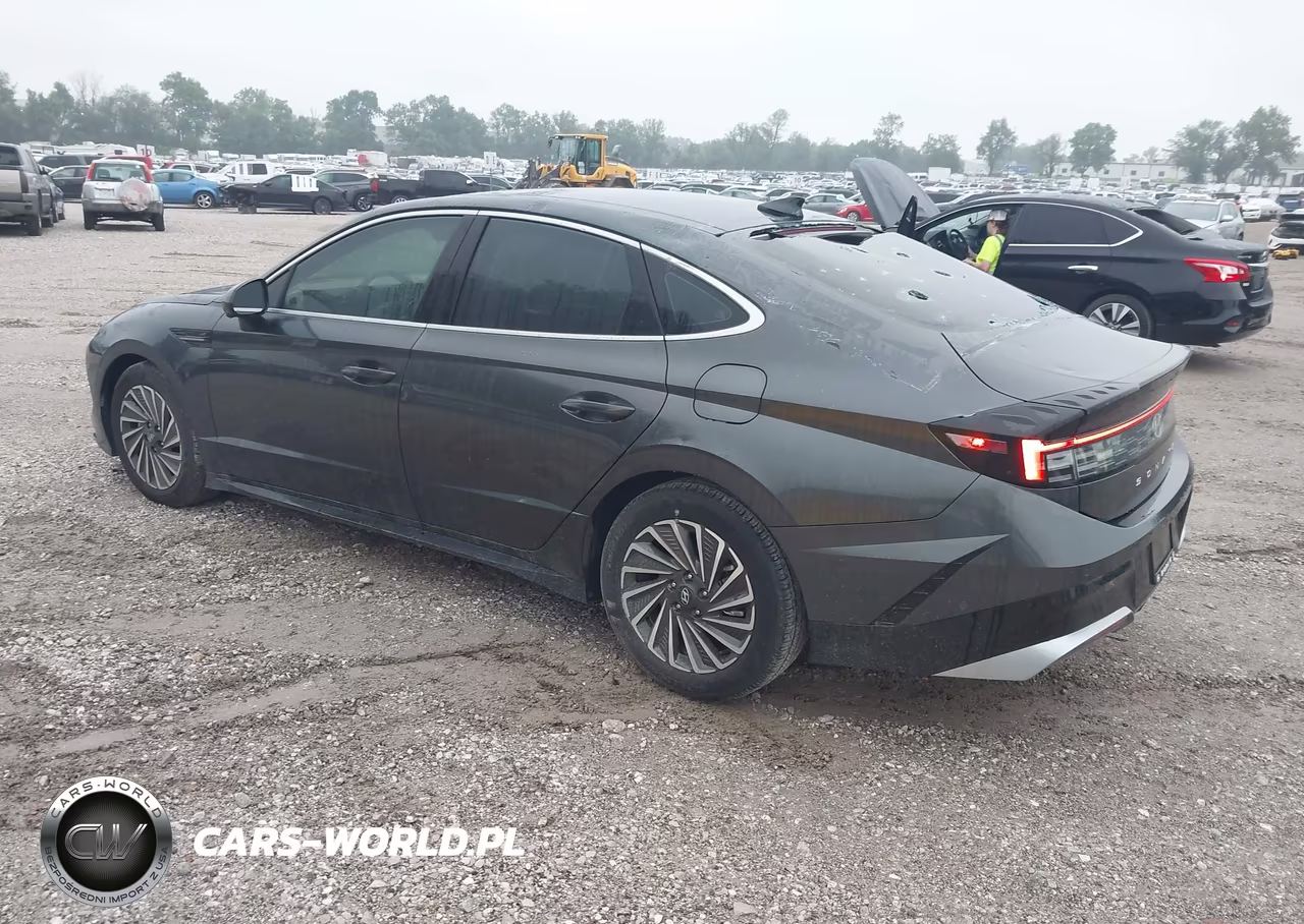 2025 Hyundai Sonata Hybrid Limited VIN:KMHL54JJ2SA130416 - 3