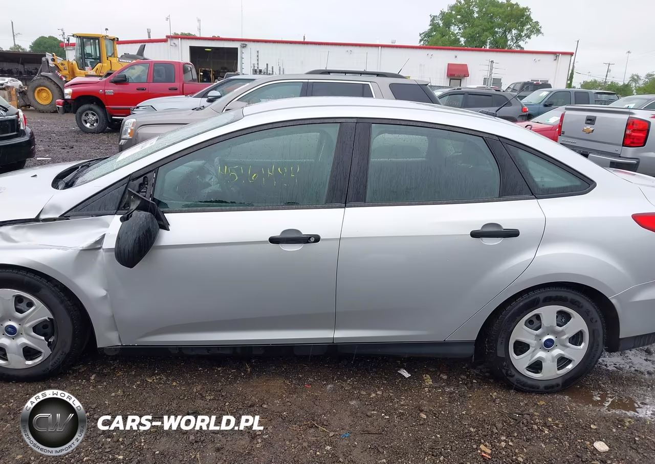 2016 Ford Focus S VIN:1FADP3E27GL378324 - 14