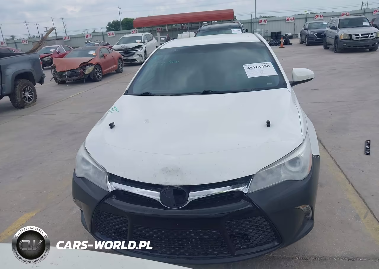 2016 Toyota Camry Le VIN:4T4BF1FK9GR584134 - 12