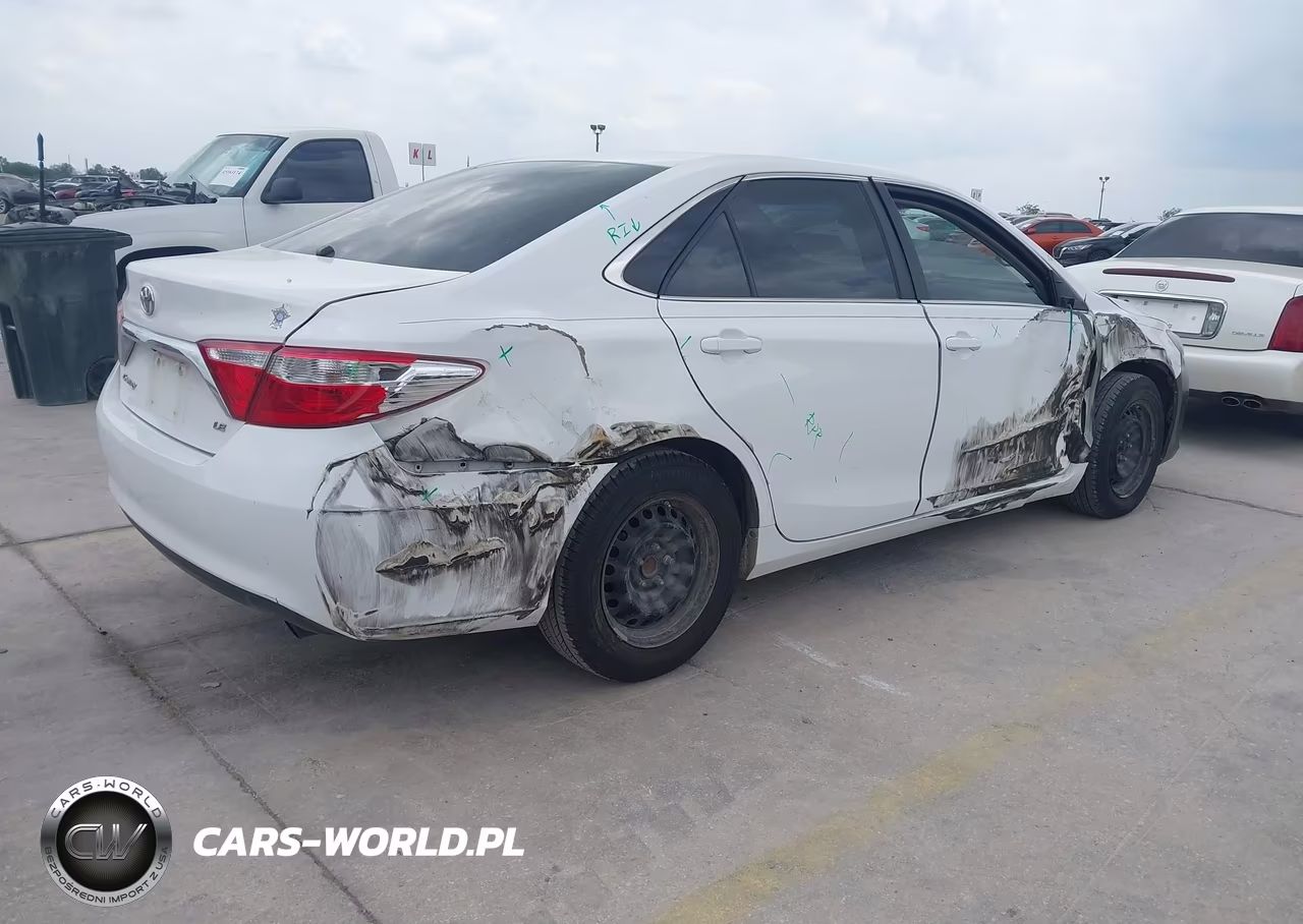 2016 Toyota Camry Le VIN:4T4BF1FK9GR584134 - 4