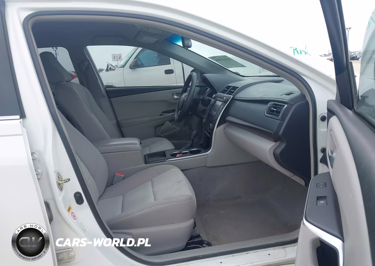 2016 Toyota Camry Le VIN:4T4BF1FK9GR584134 - 5