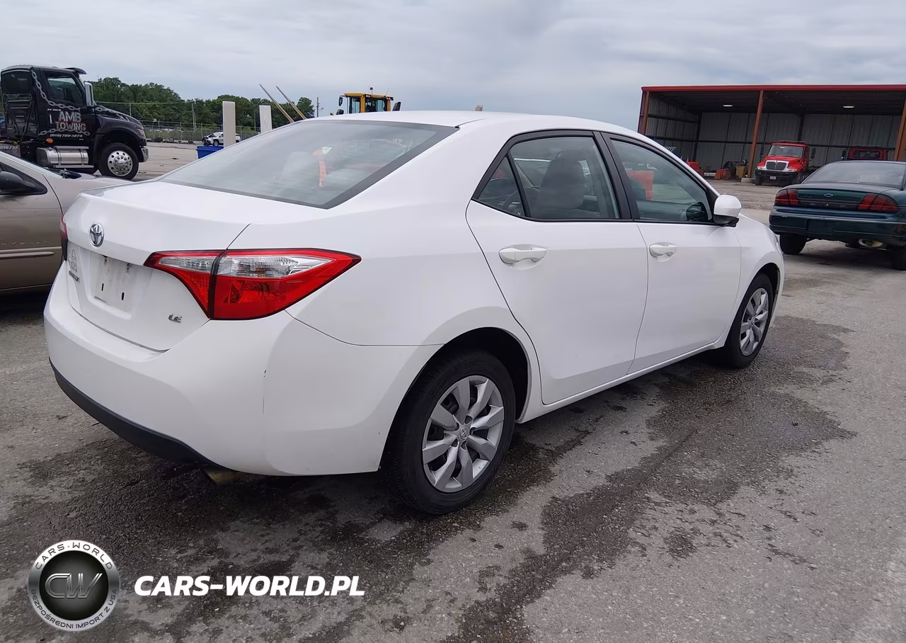 2015 Toyota Corolla Le VIN:2T1BURHE1FC267986 - 4