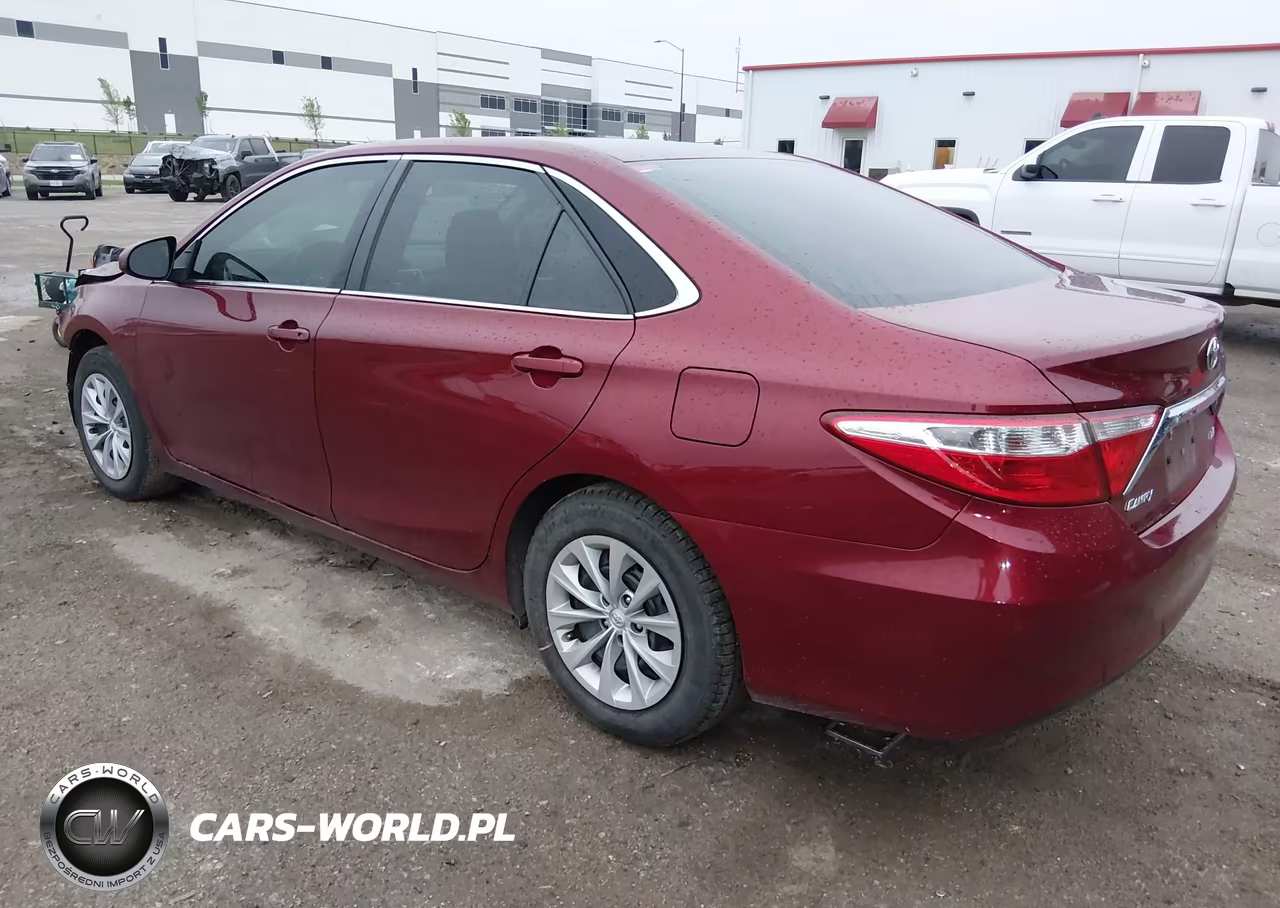 2017 Toyota Camry Le VIN:4T1BF1FK1HU763957 - 3