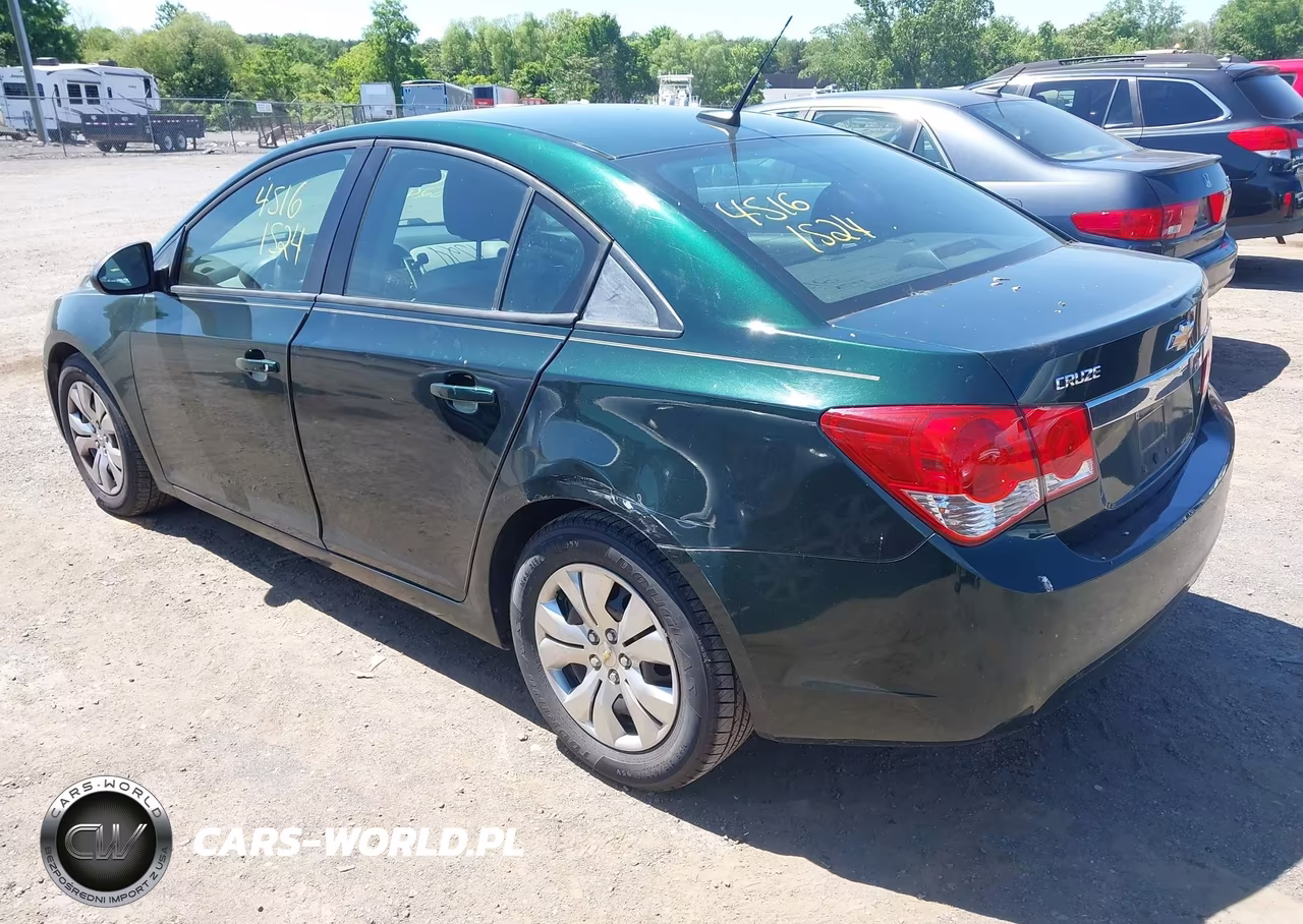 2014 Chevrolet Cruze Ls Auto VIN:1G1PA5SG8E7115262 - 3